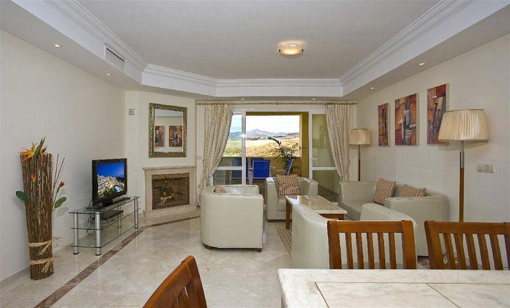 Colina Del Paraiso Apartamentos Бенахавис Экстерьер фото