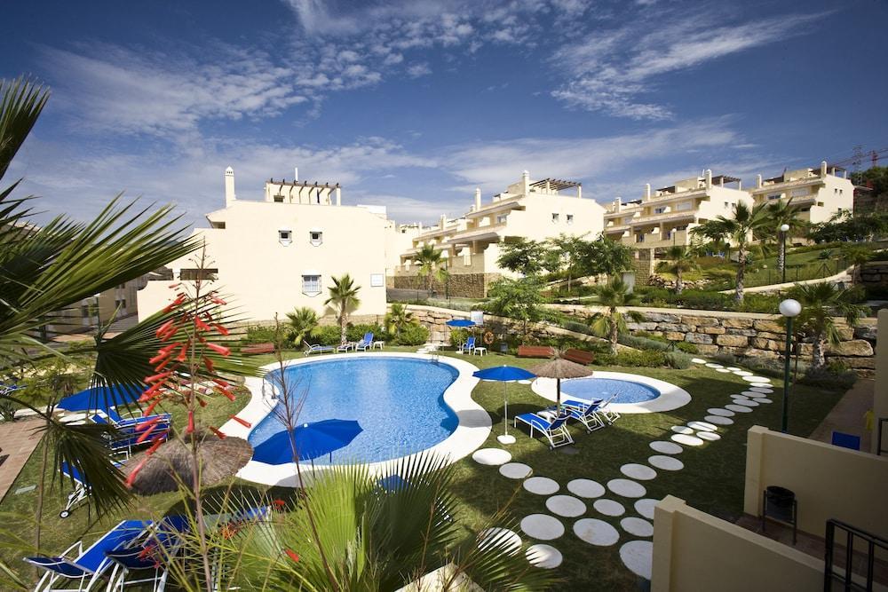Colina Del Paraiso Apartamentos Бенахавис Экстерьер фото